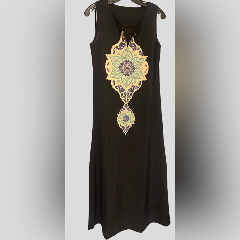Black BOHEMIAN/Tribal print short sleeve maxi dress size small 0-5